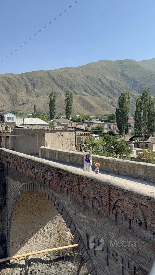 Село Ахты