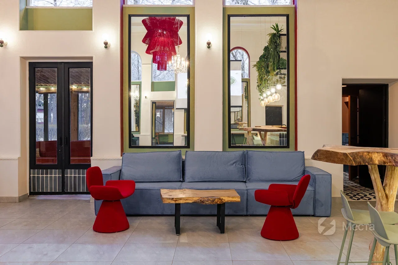 Viola большой и светлый лофт в парке