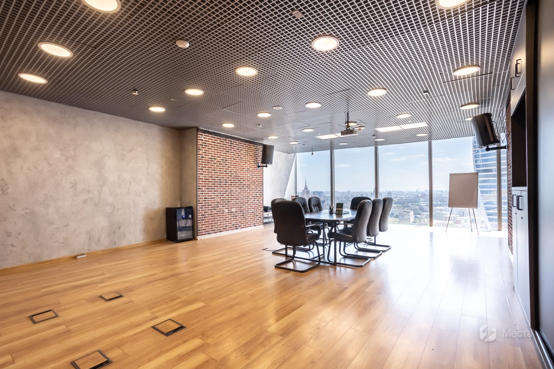 Переговорная комната Восток в Москва Сити