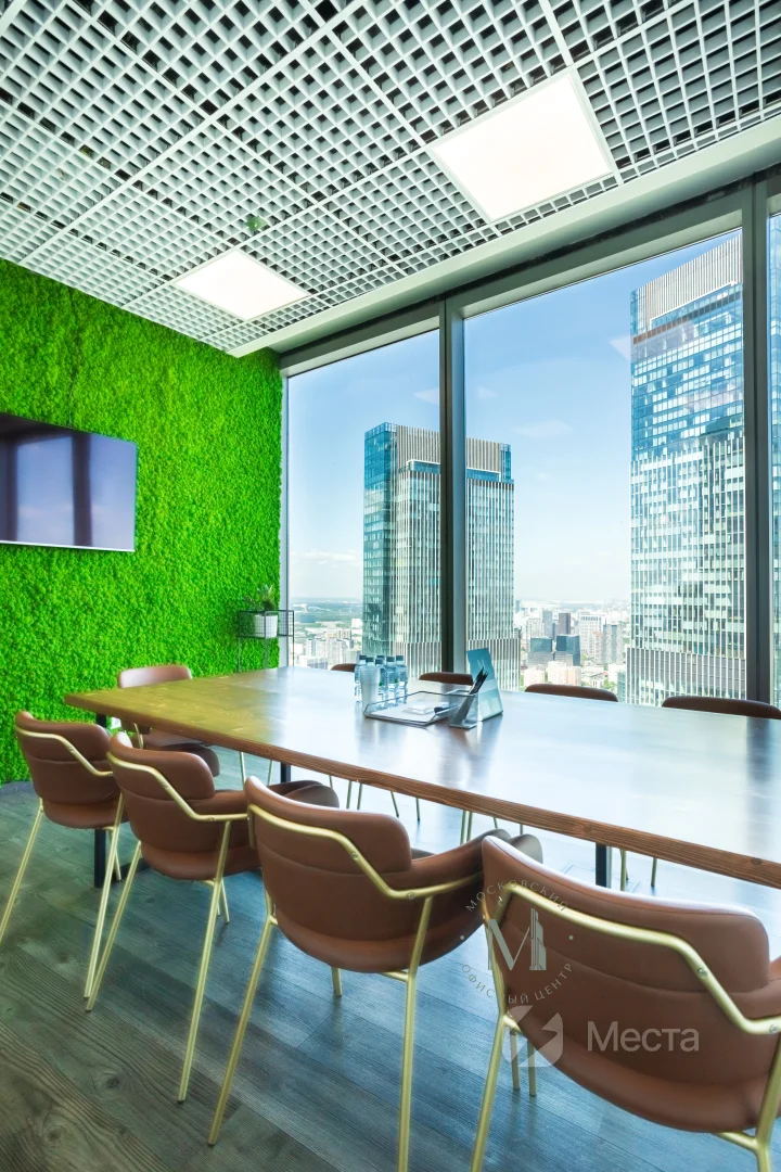 Видовая переговорная комната в Москва Сити на 64 этаже