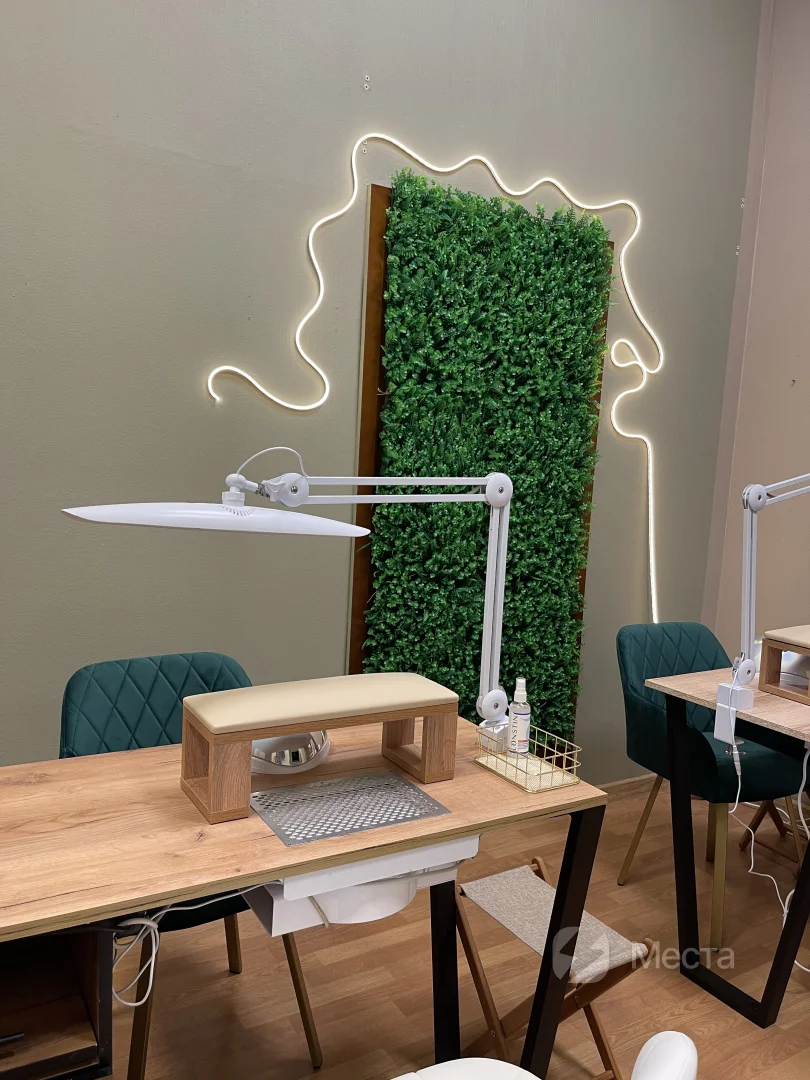 BURCH бьюти коворкинг место для мастера маникюра