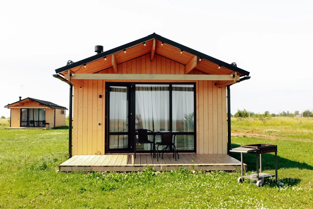 Дом барн с панорамным окном