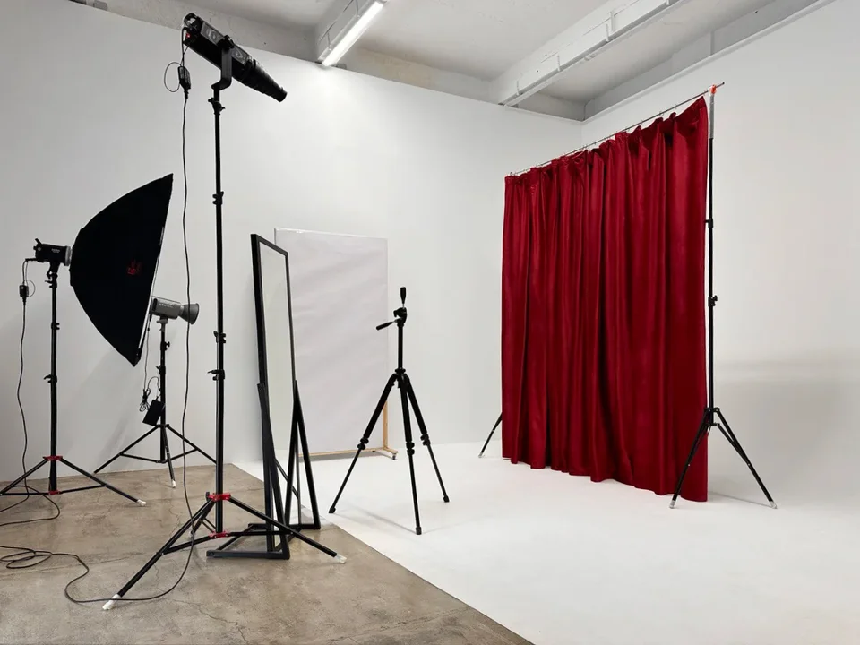 ФотоКонтент Продакшн — Зал с циклорамой