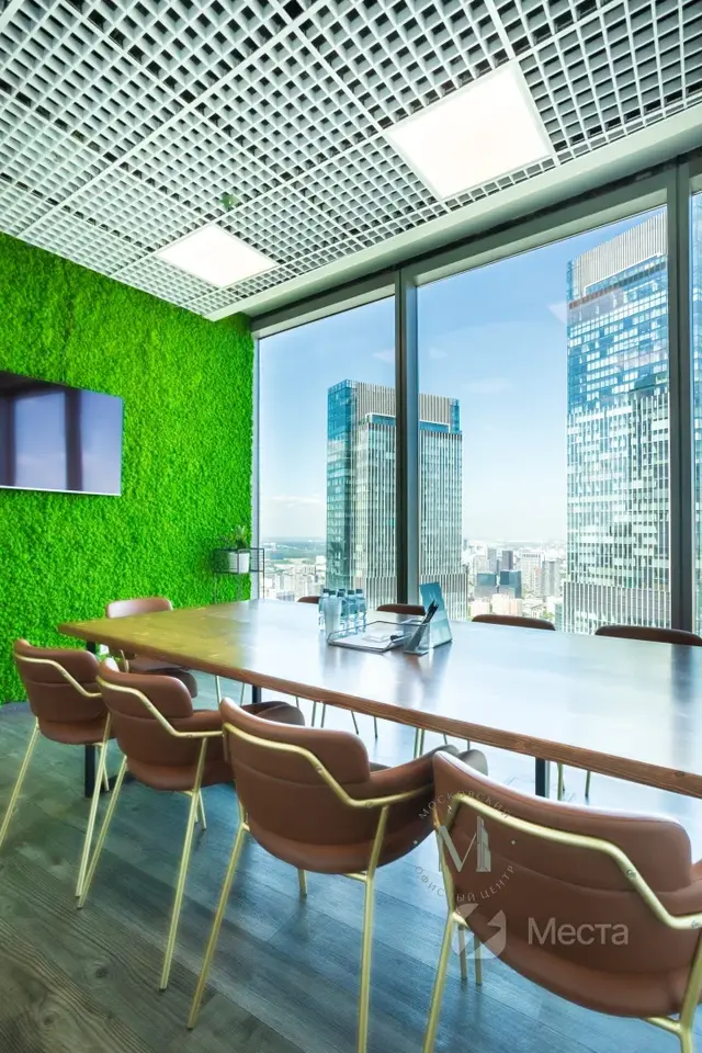 Видовая переговорная комната в Москва Сити на 64 этаже