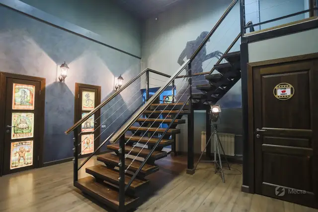 Локация Холл