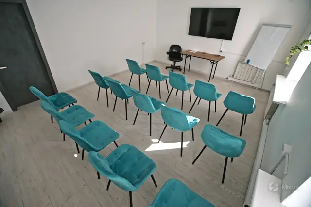 Зал №13 у метро Красные ворота