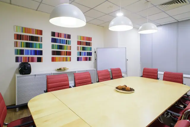 Переговорная комната "Карандаши"