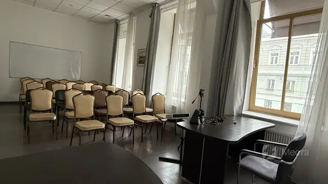 Пространство Митрум Конференц-зал "Москва" для тренингов, мастер-классов, презентаций