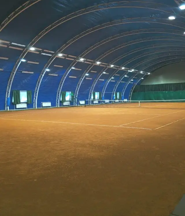 АртТеннис «ArtTennis» — крытый грунтовый корт